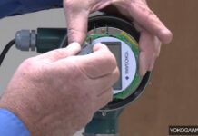 Cách sử dụng thiết bị cảm biến ADMAG AXF để xoay màn hình