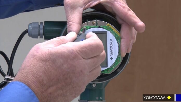 Cách sử dụng thiết bị cảm biến ADMAG AXF để xoay màn hình