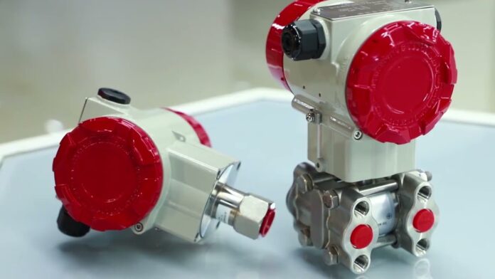 Thiết bị Pressure transmitter và ứng dụng của nó trong công nghiệp và phòng thí nghiệm